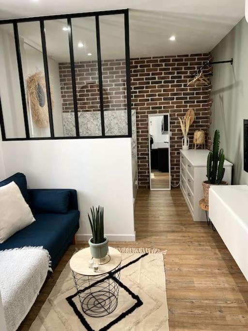 Studio 1 Neuf A 100 M Des Plages Et De La Gare Saint-Raphaël Εξωτερικό φωτογραφία